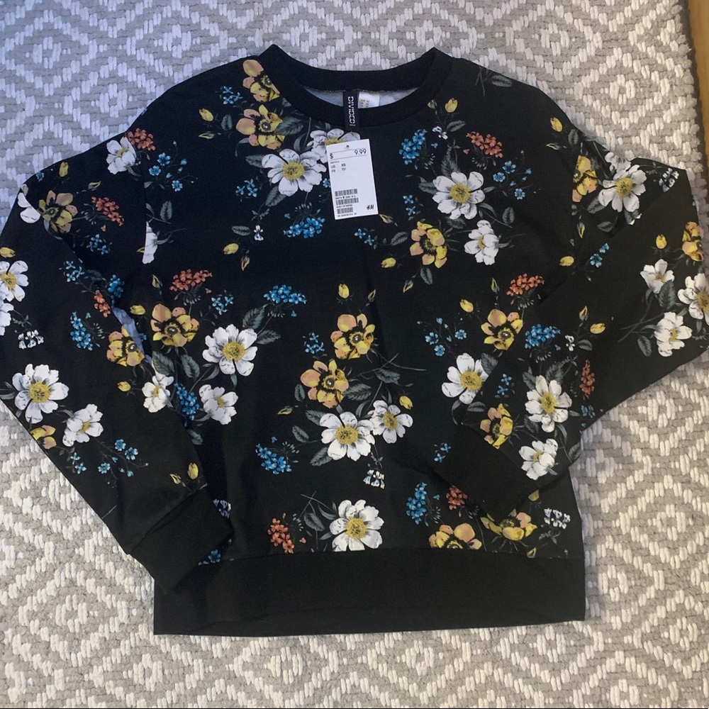 NWT floral sweatshirt